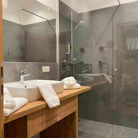 Franzlhof 3* סול